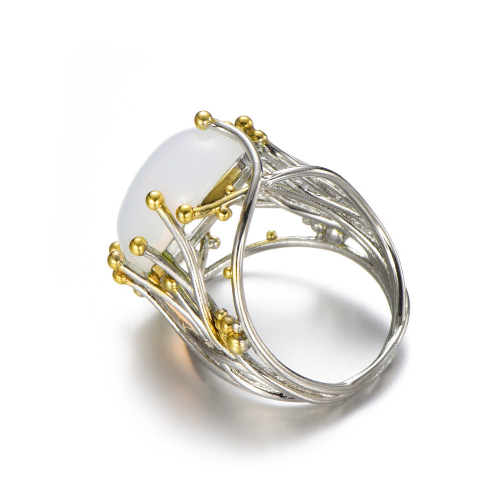High Quality Women's Vintage Moonstone Rings for Retro Engagement Jewelry Gifts Beauty Ladies Gold Plating Rings Christmas Gifts
